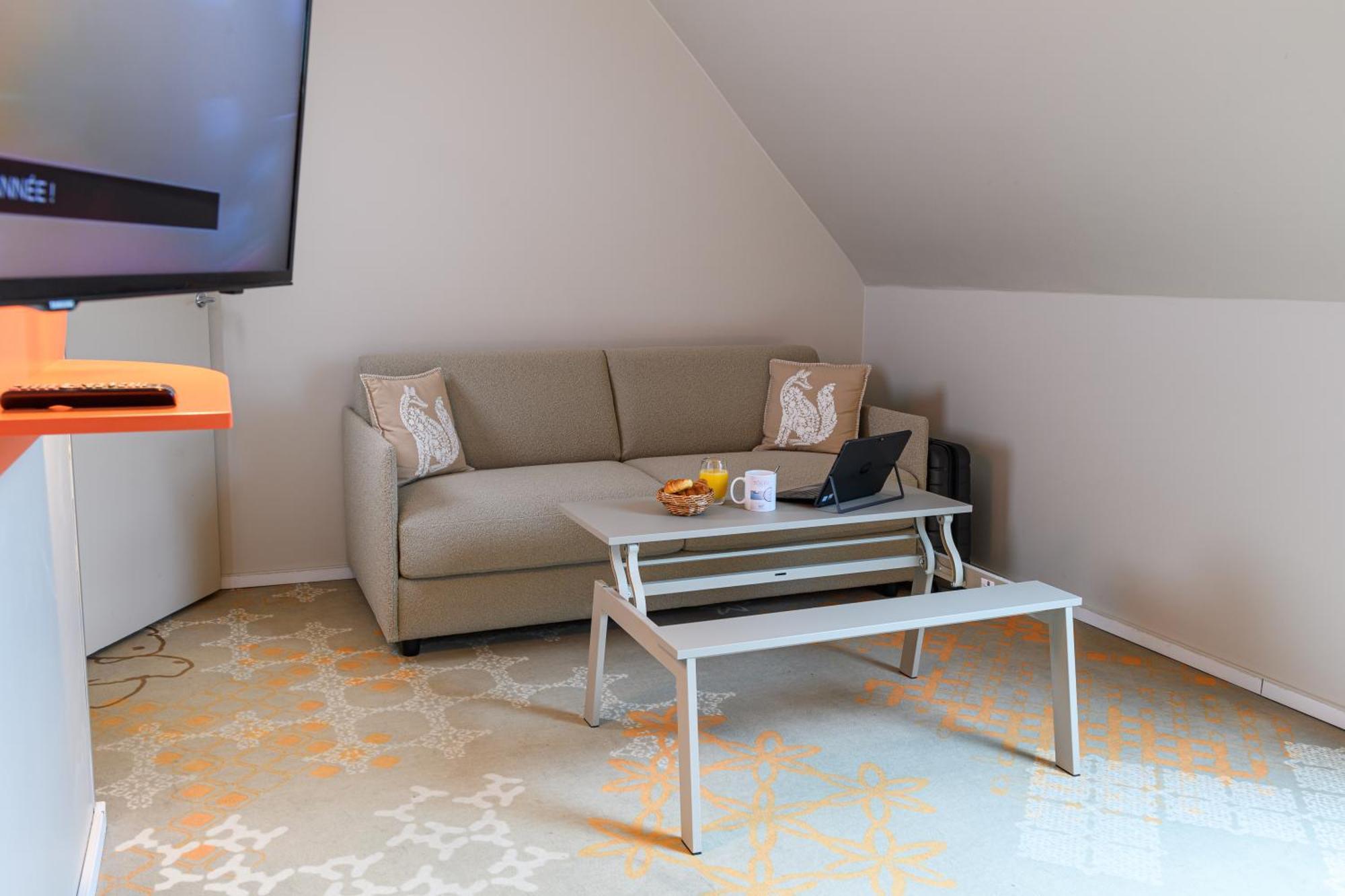 Отель Ibis Styles Tours Centre Экстерьер фото
