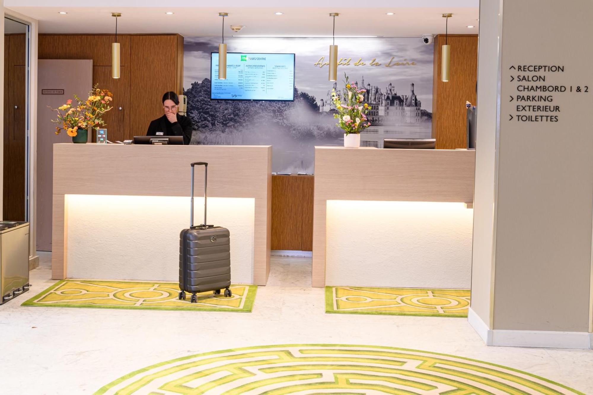 Отель Ibis Styles Tours Centre Экстерьер фото