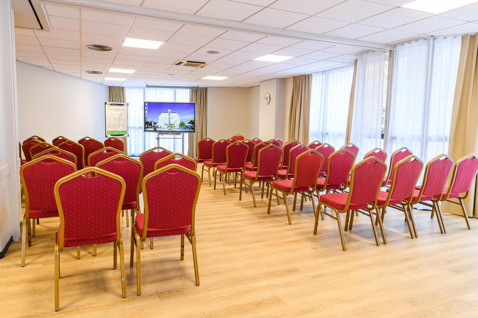 Отель Ibis Styles Tours Centre Экстерьер фото