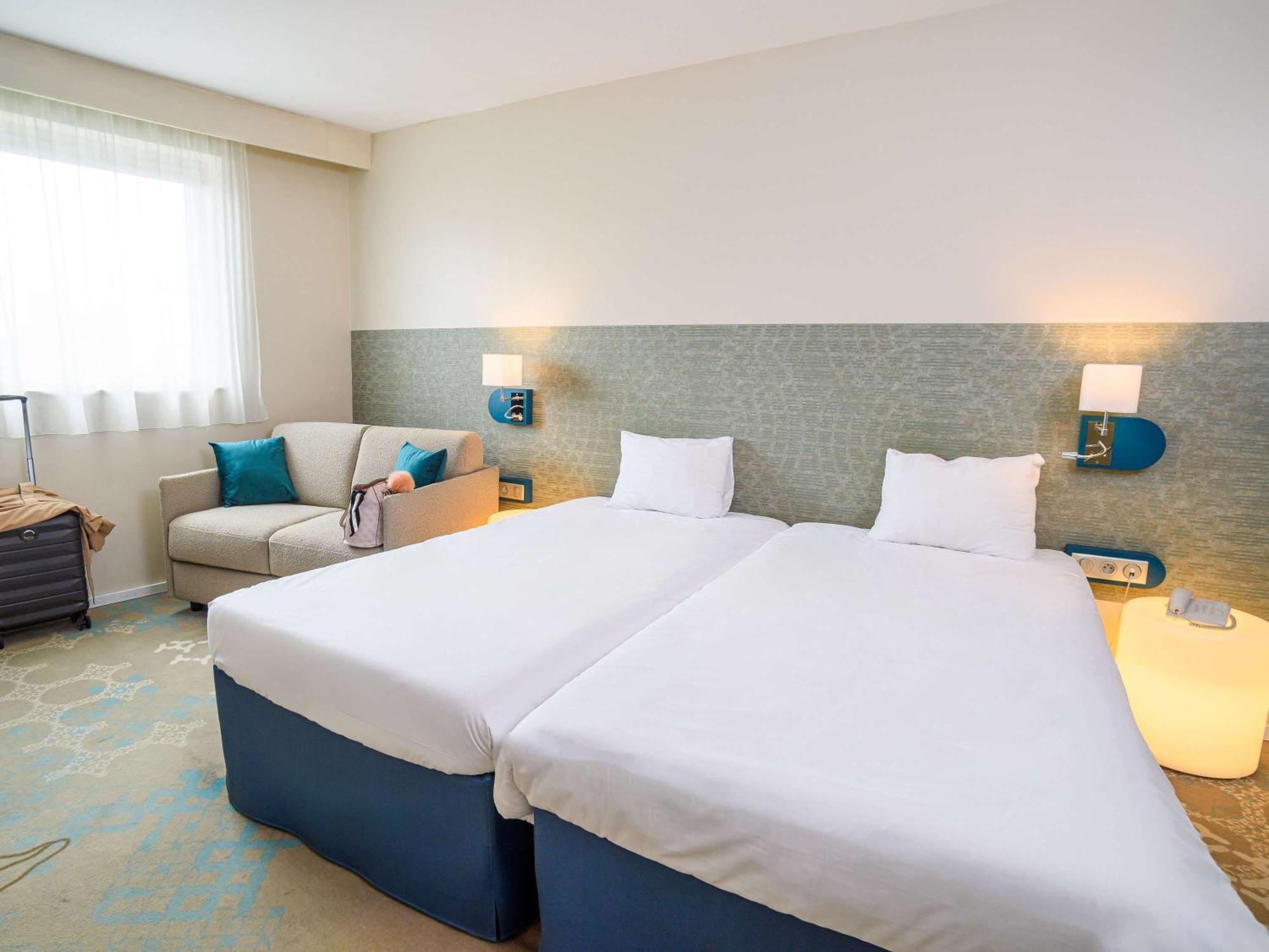 Отель Ibis Styles Tours Centre Экстерьер фото