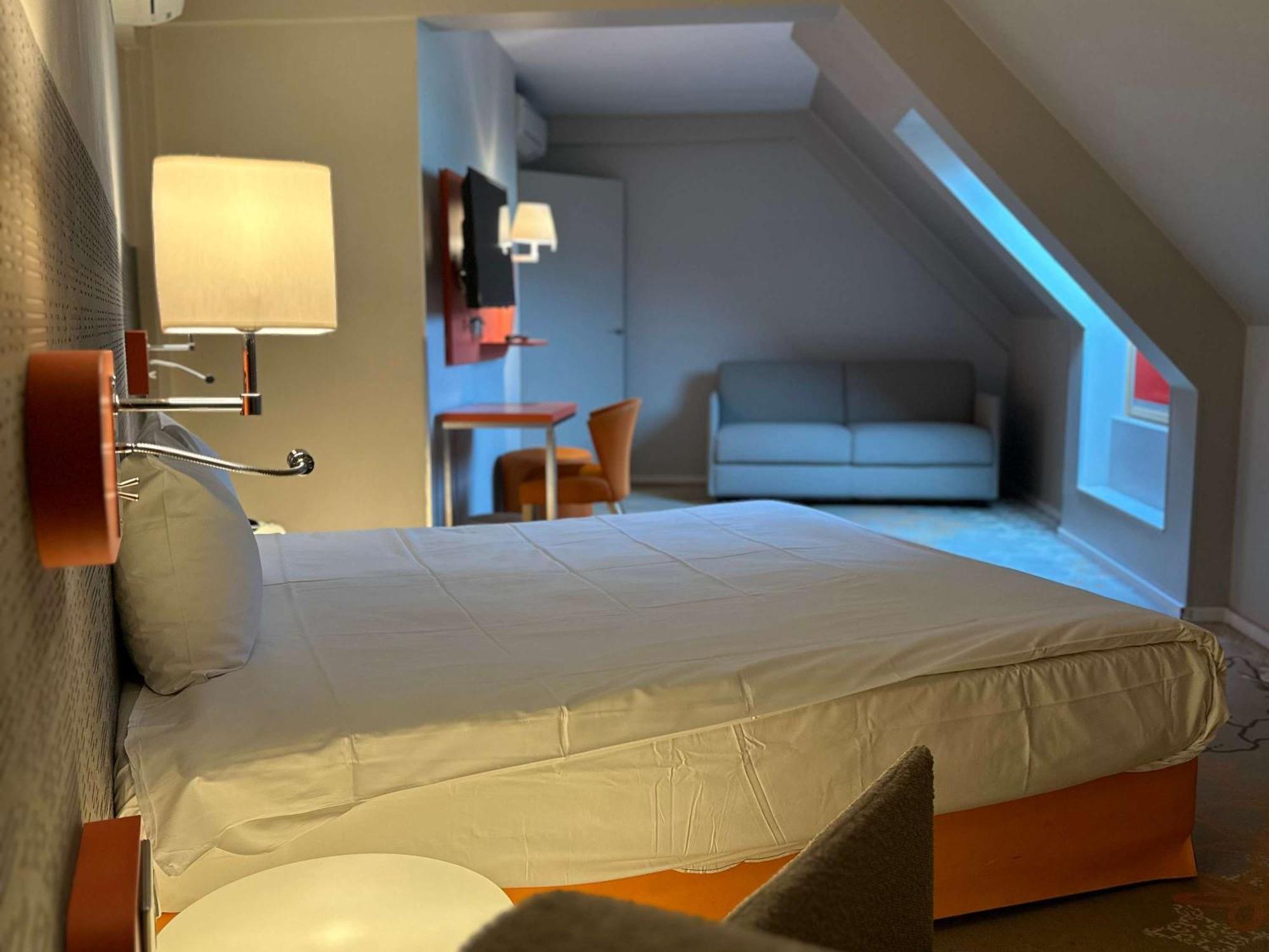 Отель Ibis Styles Tours Centre Экстерьер фото