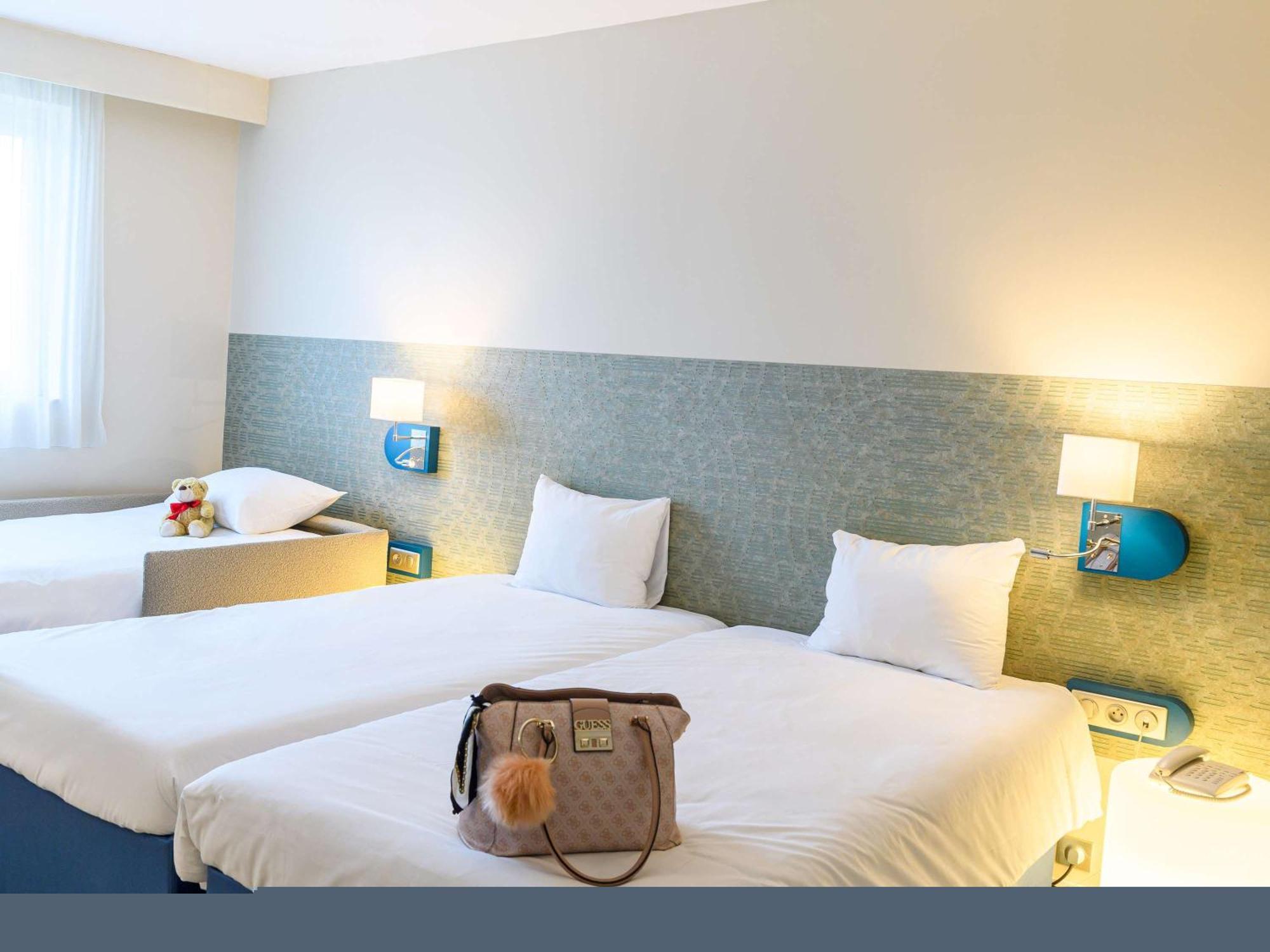 Отель Ibis Styles Tours Centre Экстерьер фото