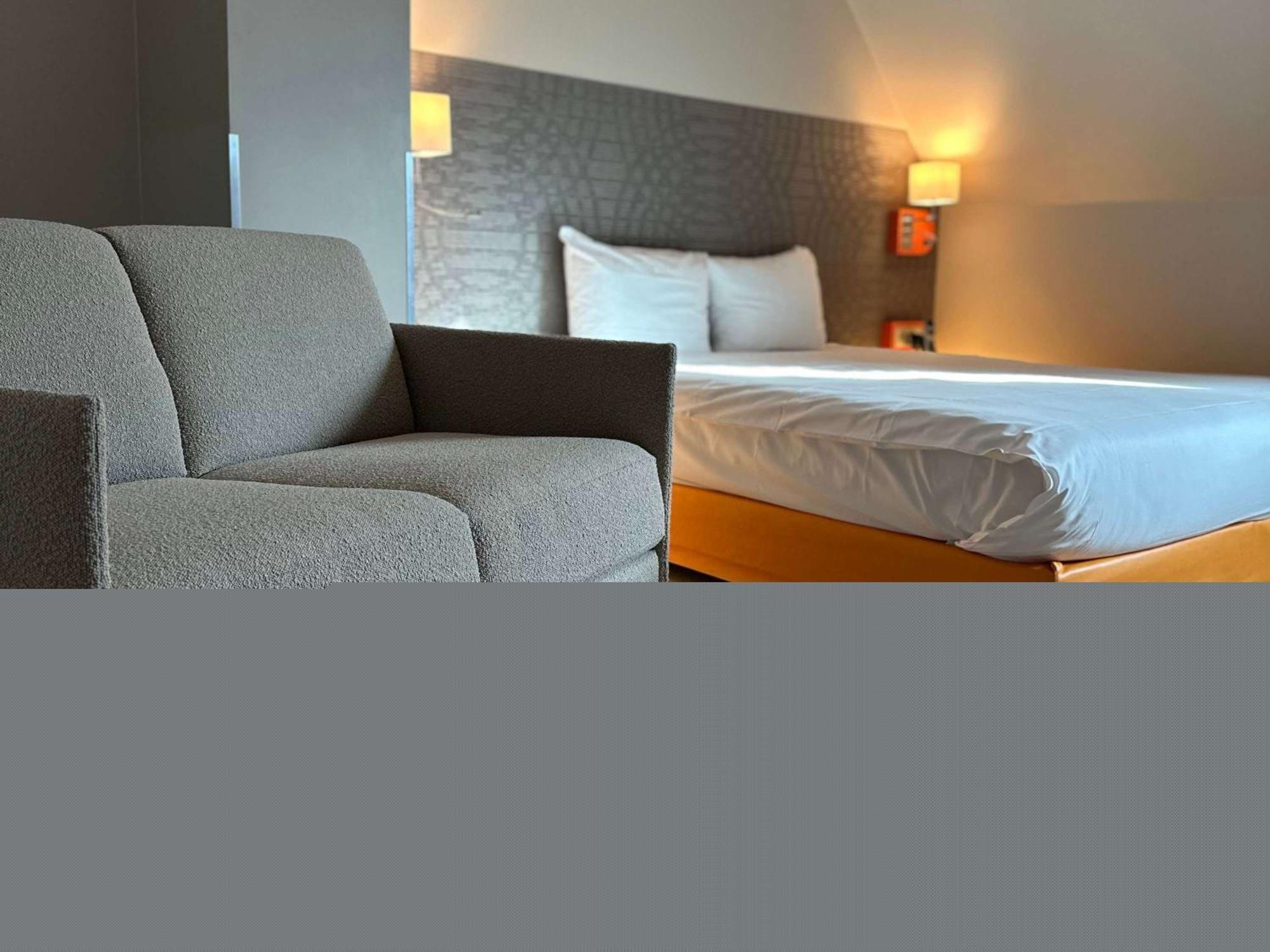 Отель Ibis Styles Tours Centre Экстерьер фото
