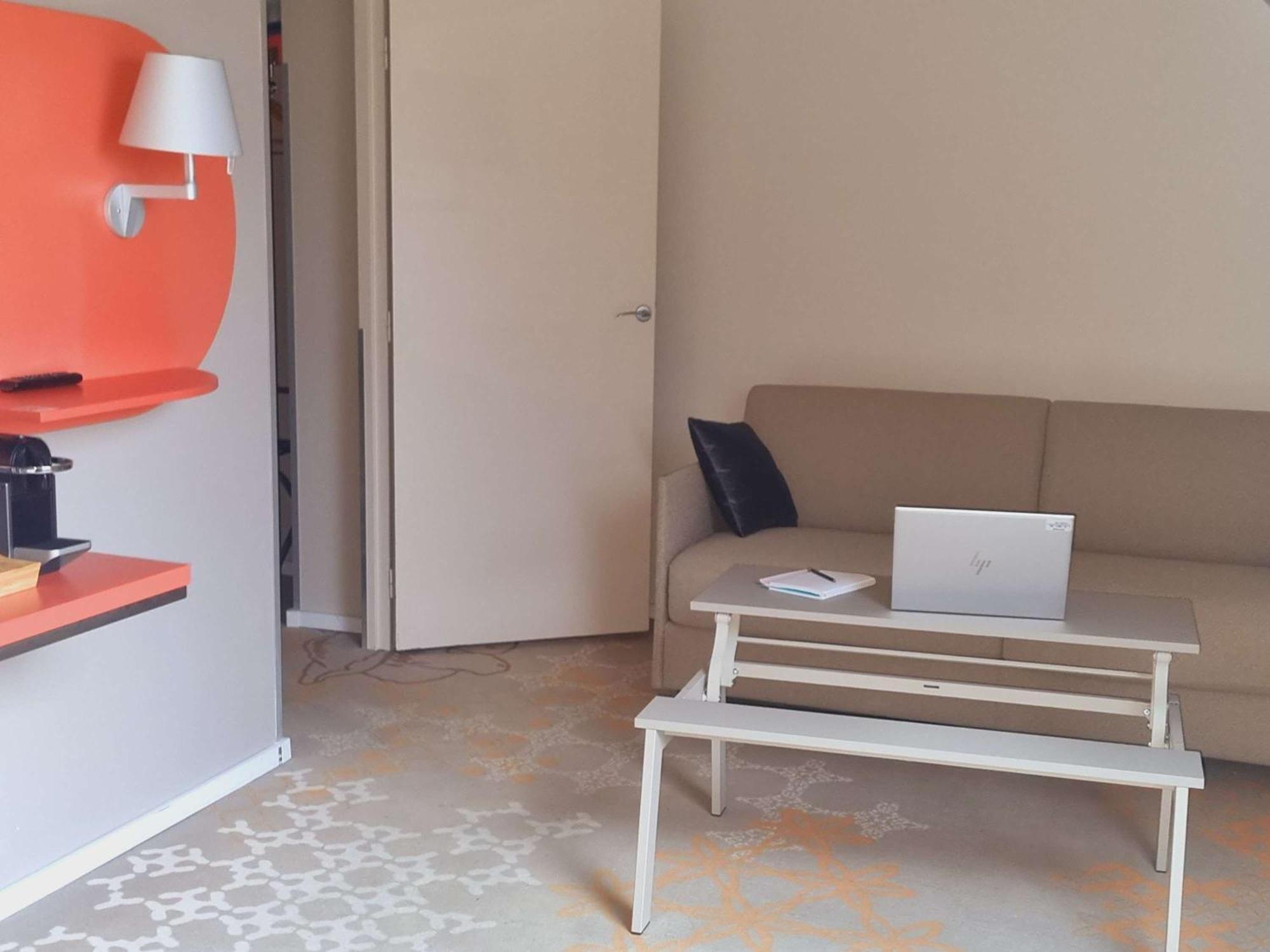 Отель Ibis Styles Tours Centre Экстерьер фото