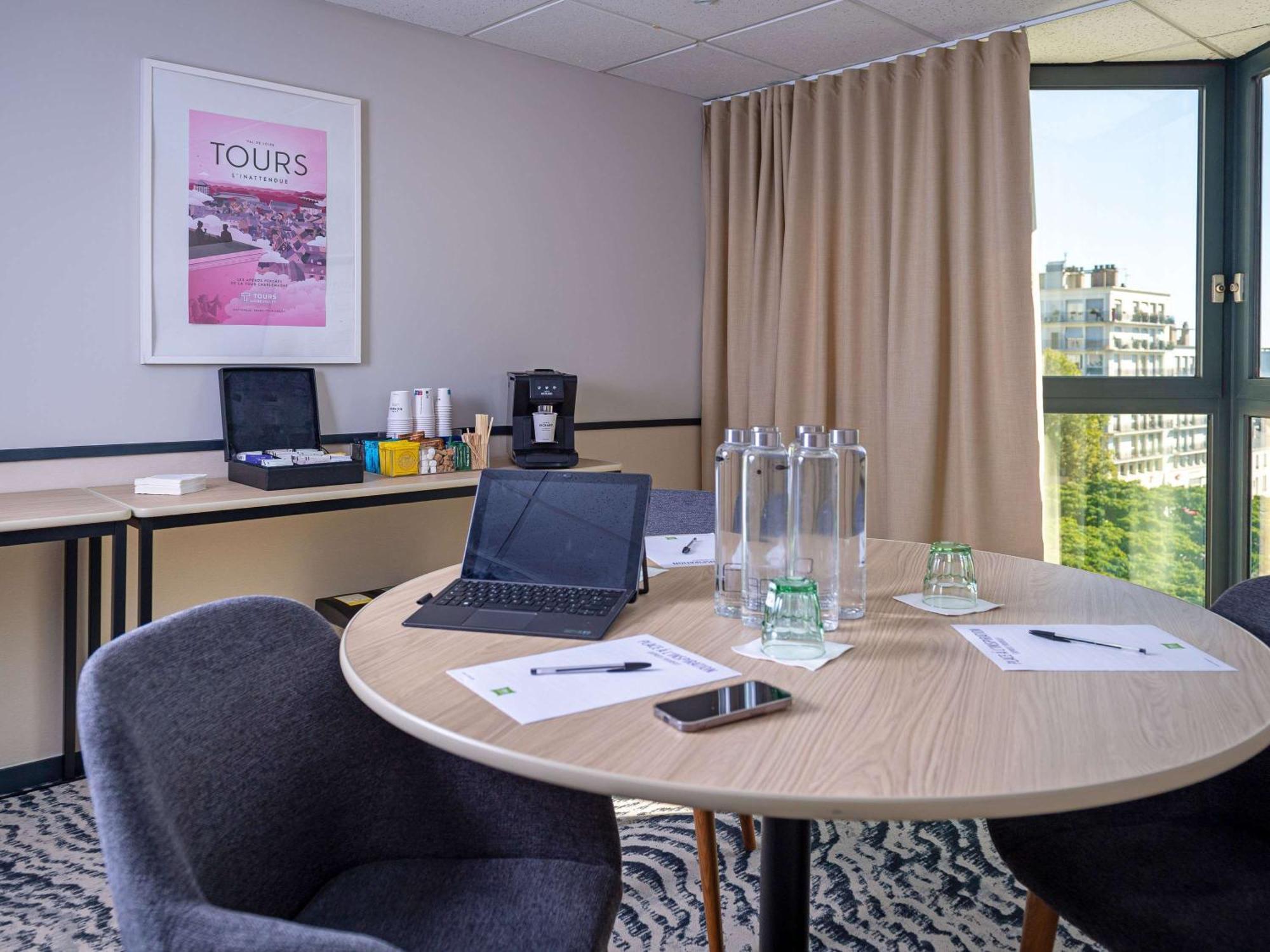 Отель Ibis Styles Tours Centre Экстерьер фото