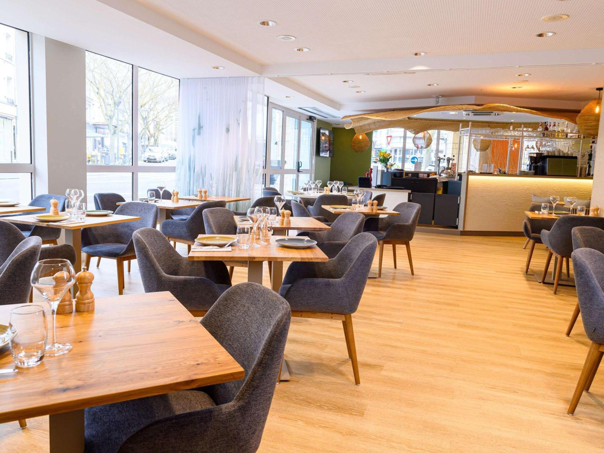 Отель Ibis Styles Tours Centre Экстерьер фото