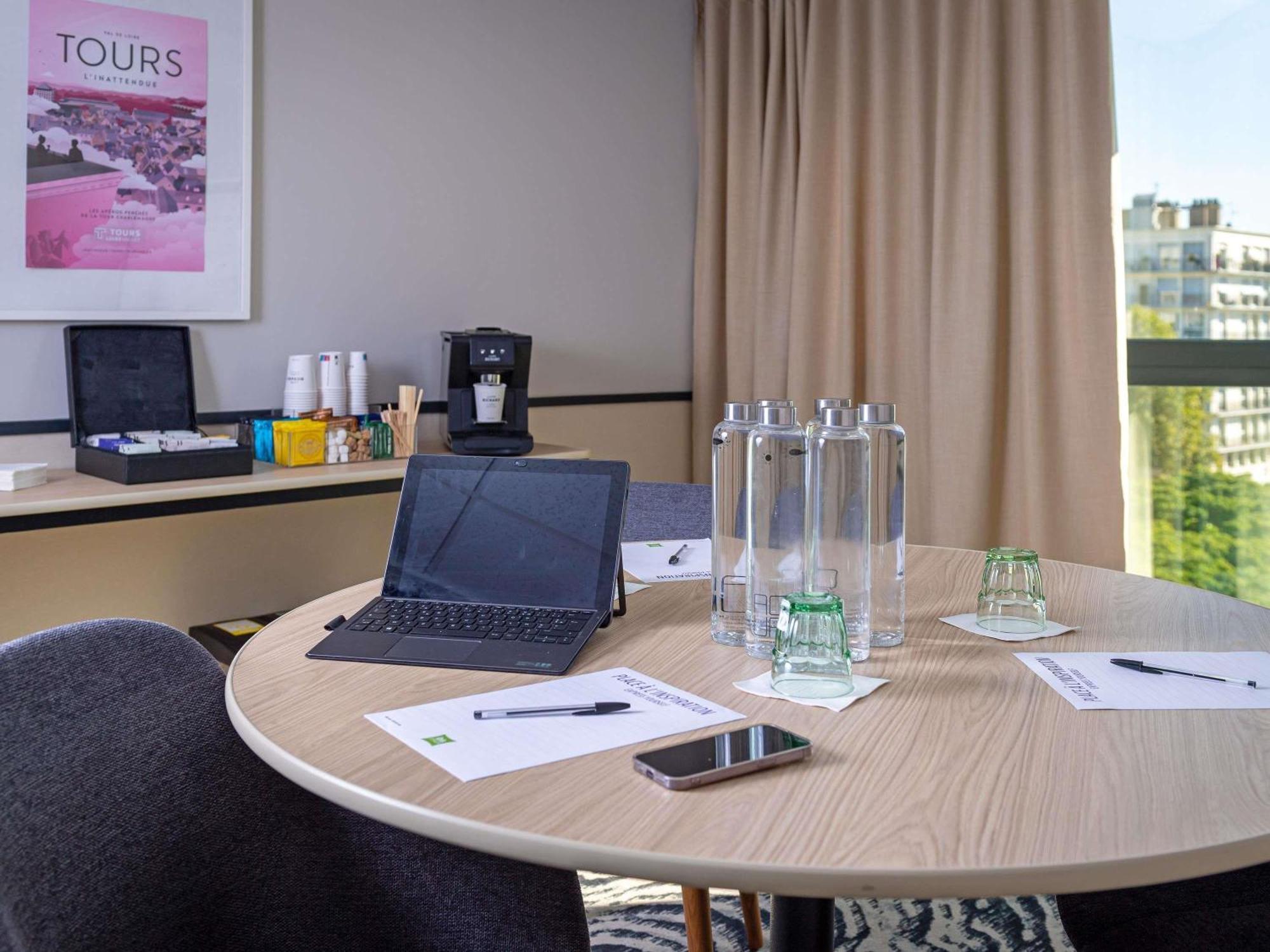 Отель Ibis Styles Tours Centre Экстерьер фото